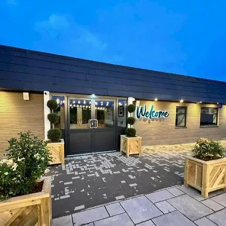 Ruby'scumbrianholidaysforall Sen Friendly *